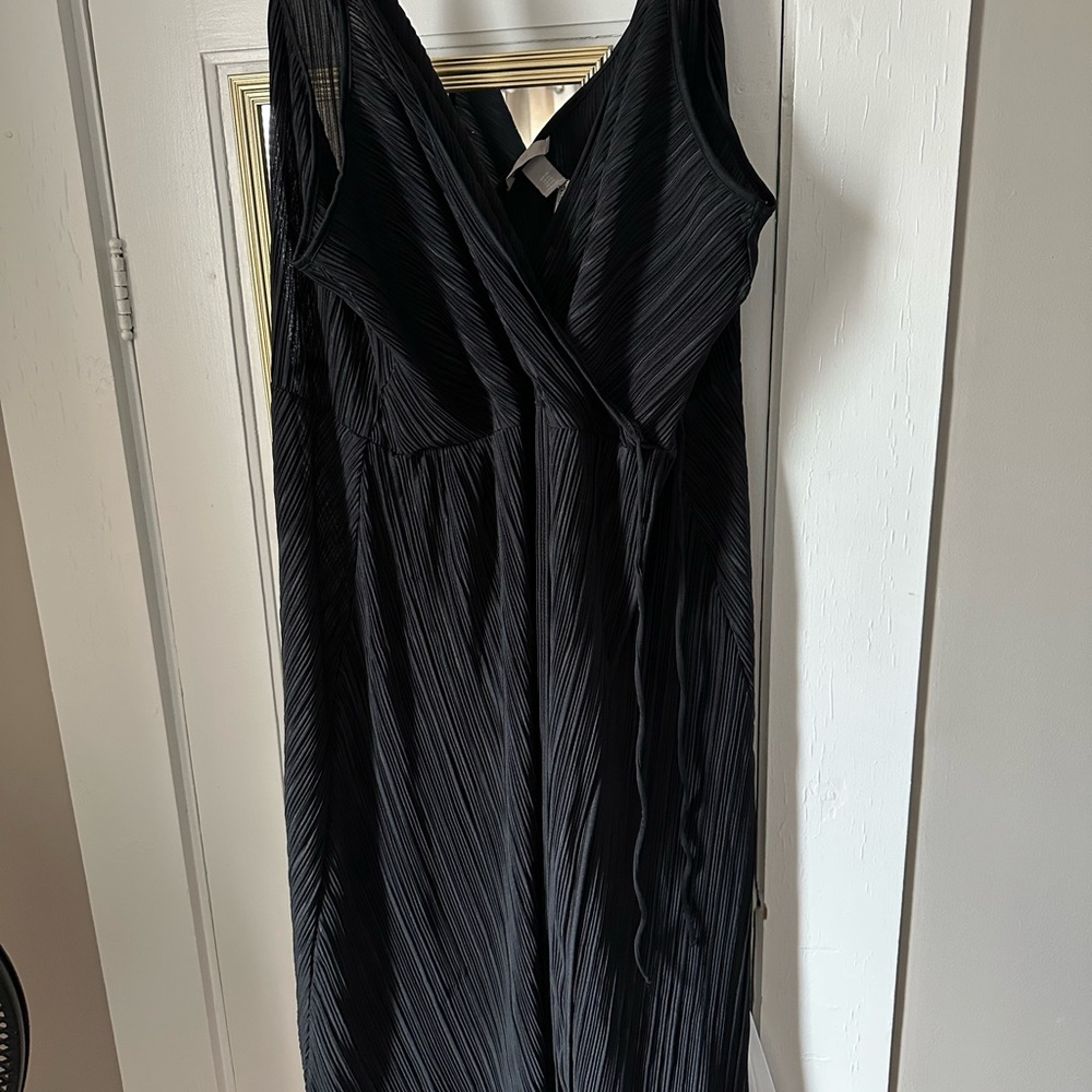 H&M Black Pleated Midi Wrap Dress